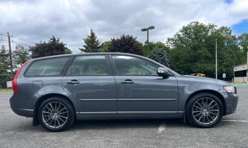 Gray 2010 Volvo V50 2.4i