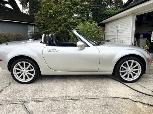 2008 Mazda MX-5 Miata Grand Touring Hardtop Convertible