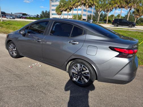 2020 Nissan Versa 1.6 SV