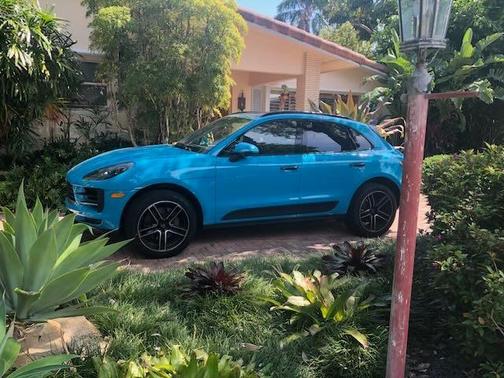 Blue 2020 Porsche Macan Macan S