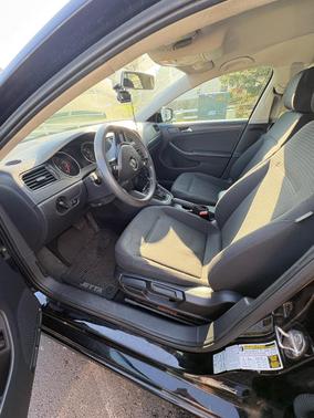 Black 2015 Volkswagen Jetta 2.0L S