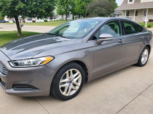 2013 Ford Fusion SE