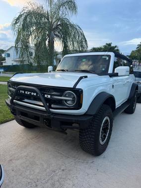 White 2024 Ford Bronco Outer Banks