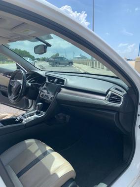 White 2017 Honda Civic EX-L