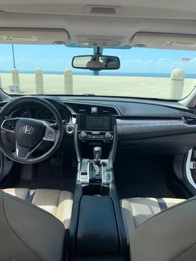 White 2017 Honda Civic EX-L