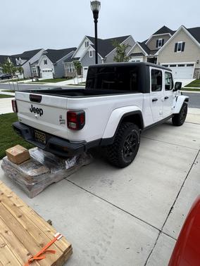 2021 Jeep Gladiator Willys