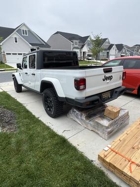 2021 Jeep Gladiator Willys