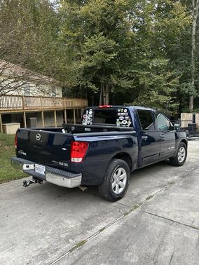 2010 Nissan Titan SE