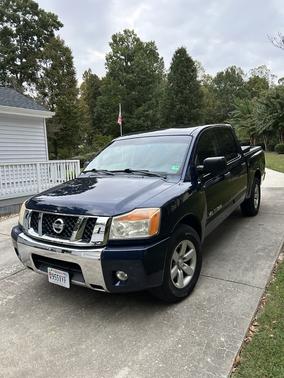 2010 Nissan Titan SE