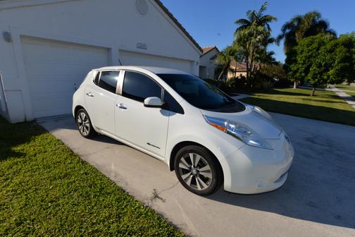 2015 Nissan Leaf SV