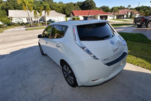 2015 Nissan Leaf SV
