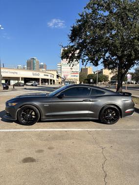 2017 Ford Mustang GT Premium