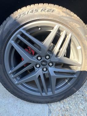 2025 Ford Explorer ST-Line RWD