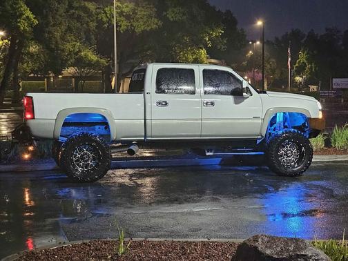 2003 Chevrolet Silverado 2500 LT H/D Crew Cab