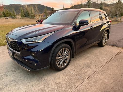 2020 Toyota Highlander Platinum