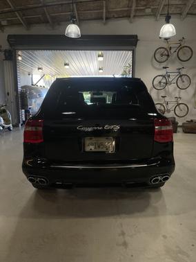 2010 Porsche Cayenne Cayenne GTS