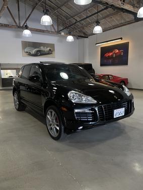 2010 Porsche Cayenne Cayenne GTS