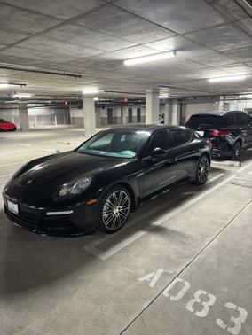 2015 Porsche Panamera 2