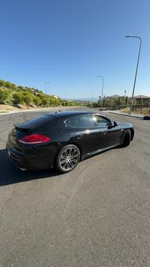 2015 Porsche Panamera 2