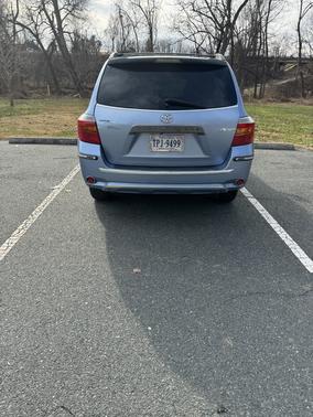 Blue 2008 Toyota Highlander Sport