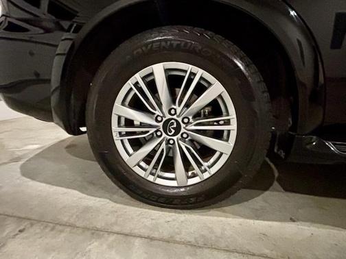 Black 2020 INFINITI QX80 LUXE