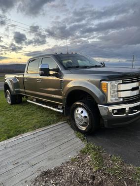 2017 Ford F-350 Lariat