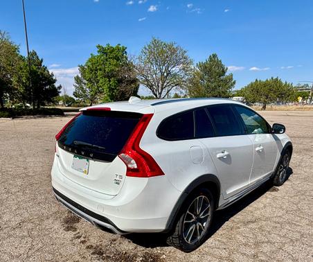 White 2018 Volvo V60 Cross Country T5