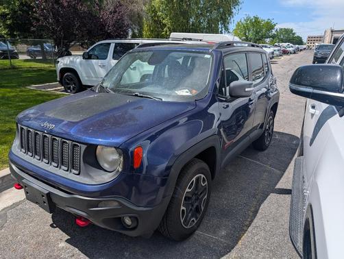 Blue 2016 Jeep Renegade Trailhawk