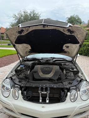 White 2008 Mercedes-Benz E-Class E 350