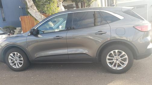 Gray 2022 Ford Escape SE