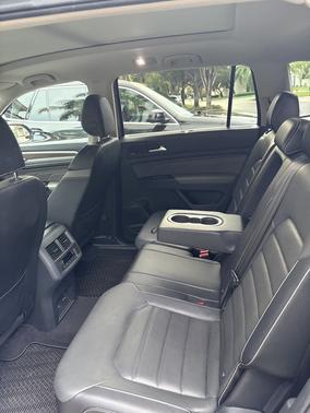 2021 Volkswagen Atlas 3.6L SEL Premium
