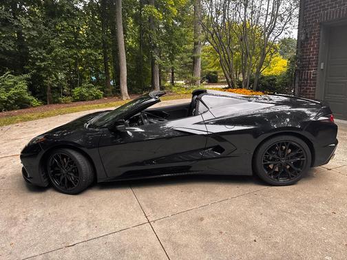 Black 2024 Chevrolet Corvette Stingray w/2LT