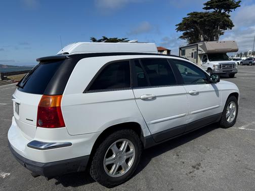 Beige 2005 Chrysler Pacifica Touring