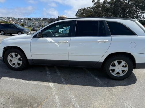 Beige 2005 Chrysler Pacifica Touring