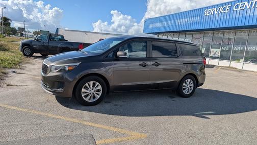 2017 Kia Sedona LX