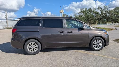 2017 Kia Sedona LX