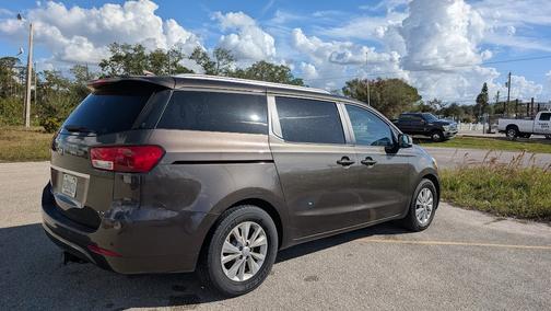 2017 Kia Sedona LX