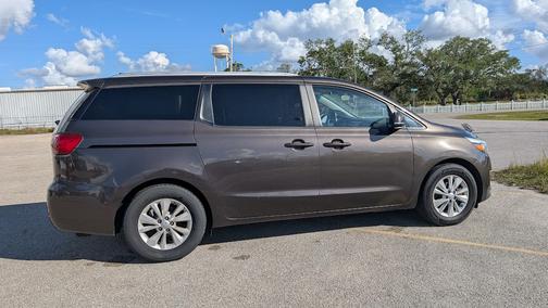 2017 Kia Sedona LX
