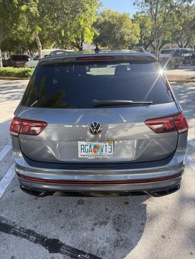 2022 Volkswagen Tiguan 2.0T SE R-Line Black