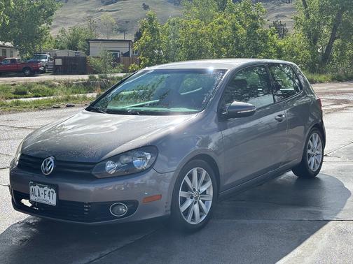 Gray 2010 Volkswagen Golf TDI