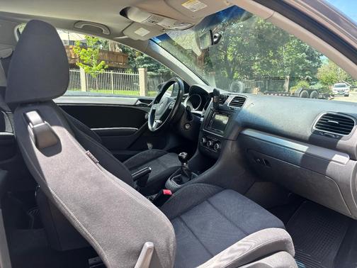 Gray 2010 Volkswagen Golf TDI