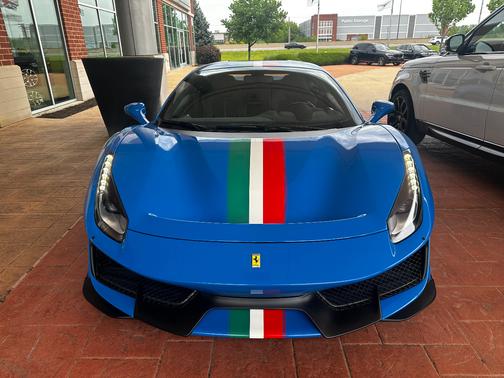 Blue 2019 Ferrari 488 Pista Base
