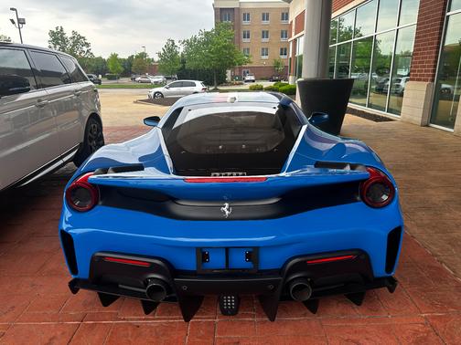 Blue 2019 Ferrari 488 Pista Base