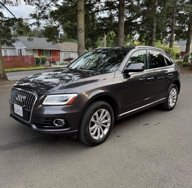 Gray 2015 Audi Q5 2.0T Premium Plus