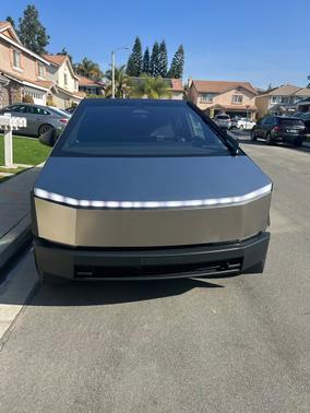 2024 Tesla Cybertruck AWD