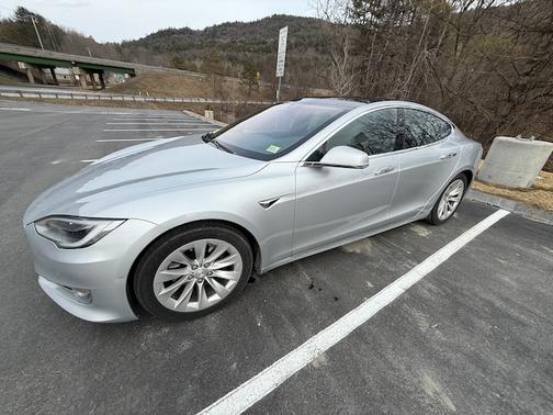 Silver 2018 Tesla Model S 100D