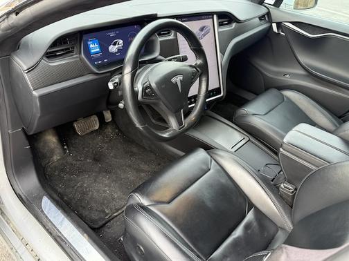 Silver 2018 Tesla Model S 100D