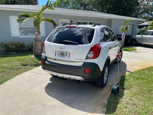 White 2014 Chevrolet Captiva Sport 1LS