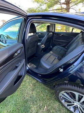 2018 Buick Regal Sportback Essence