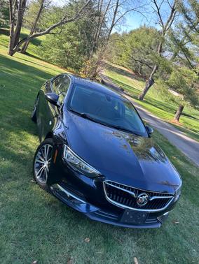 2018 Buick Regal Sportback Essence